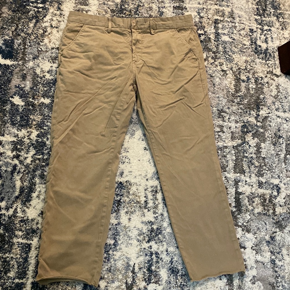 Khaki Joe jeans size 36- distressed raw hem